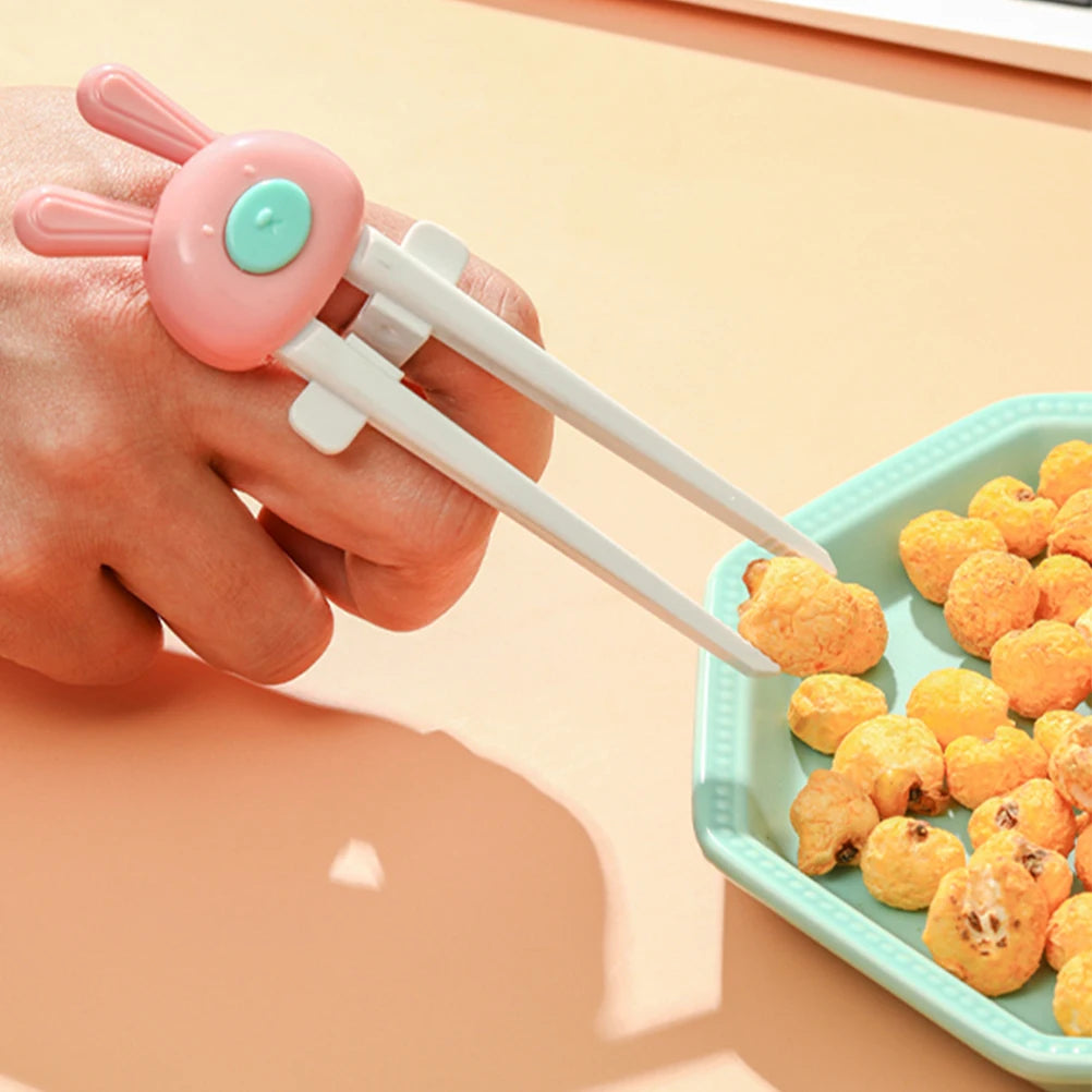 Gamer Snack Chopsticks – Finger Clips for Chips & Snacks